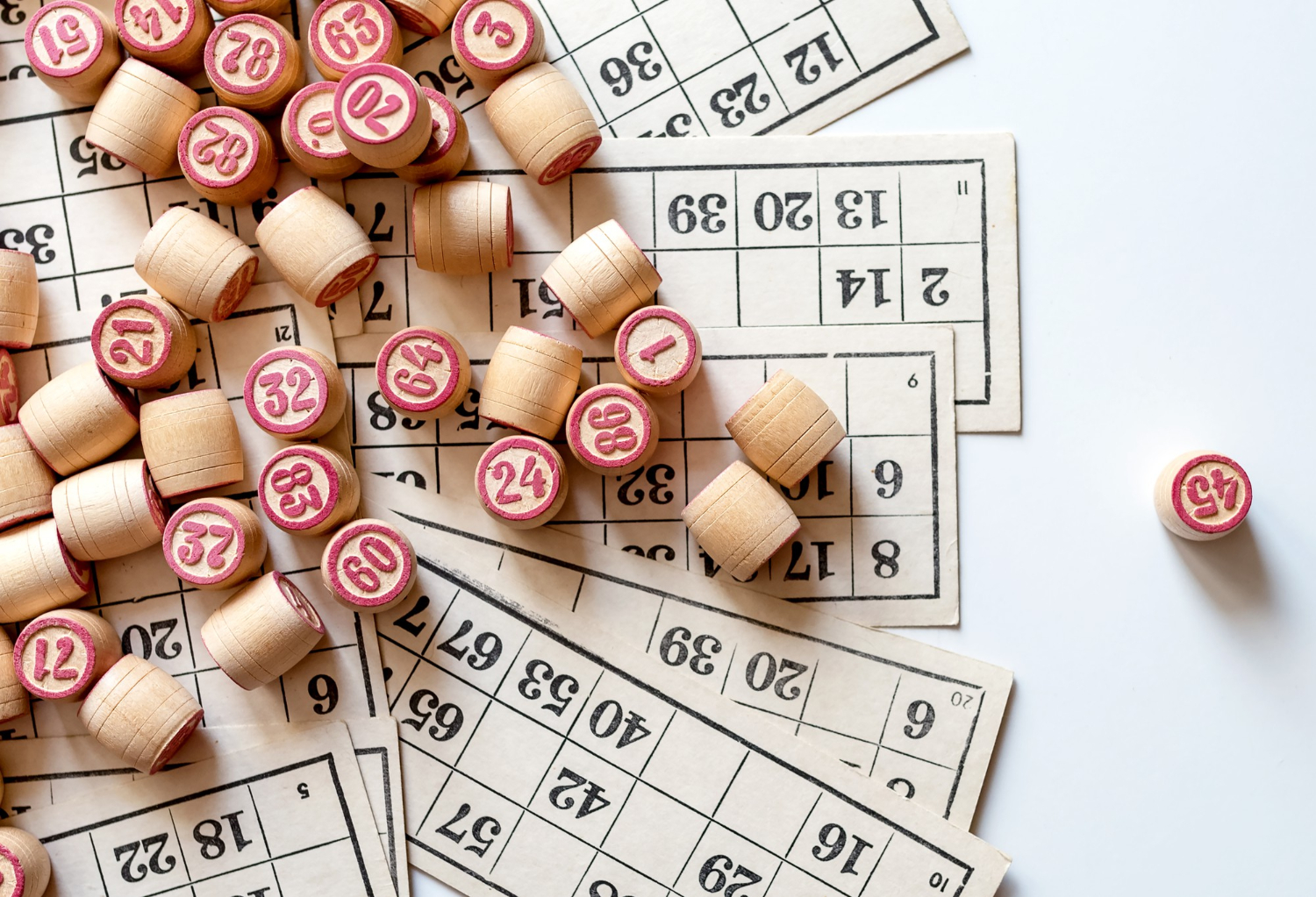 Loto, Bingo, Belote…